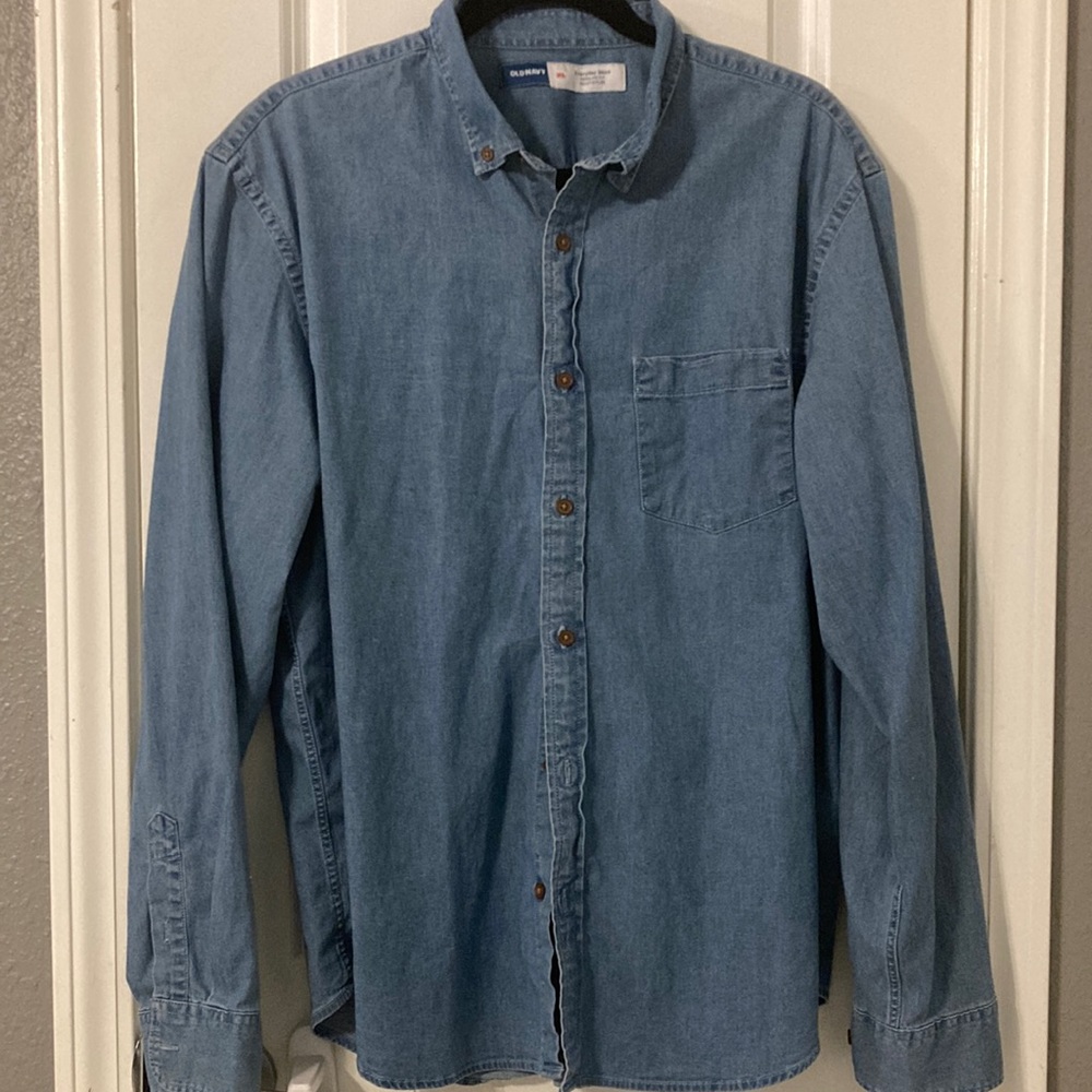 Old Navy Button Down XL